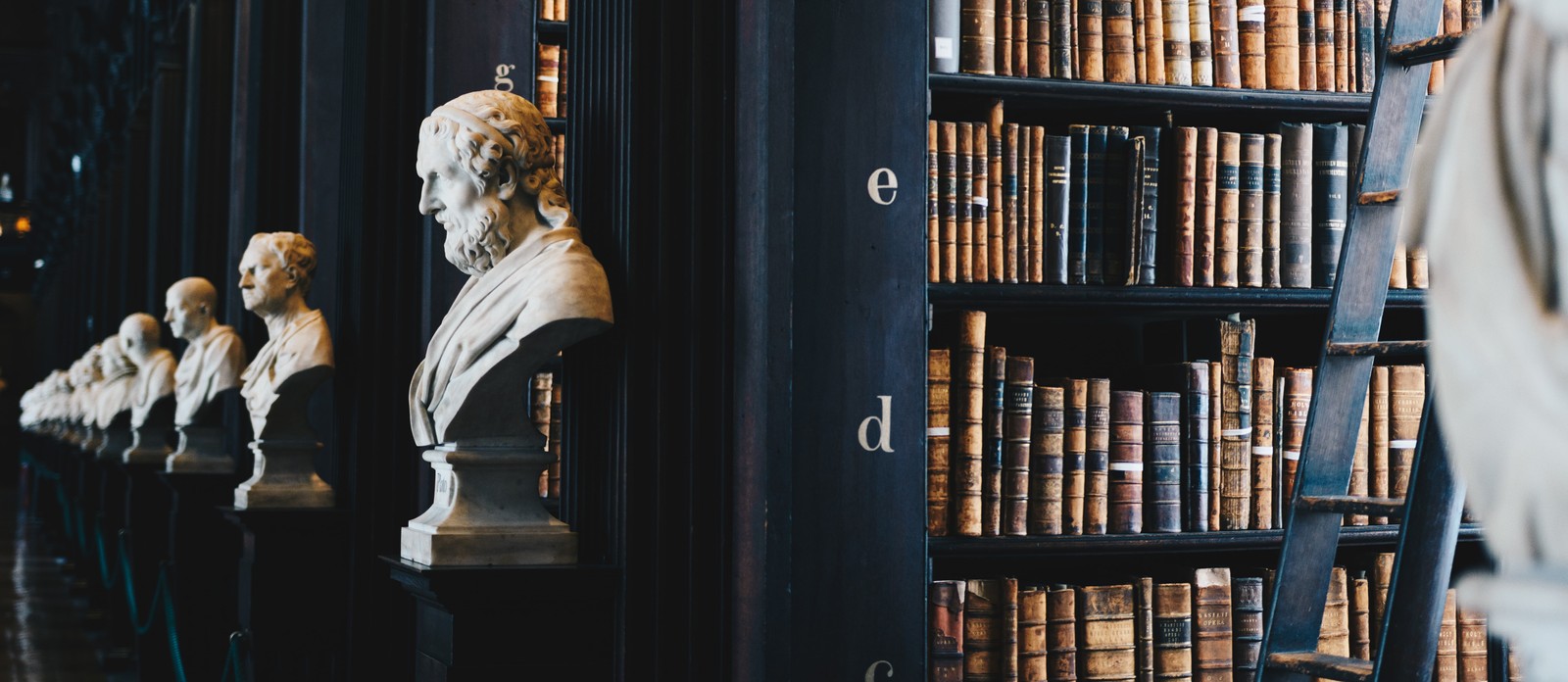 A toga is a garment worn by the citizens of what ancient civilization?