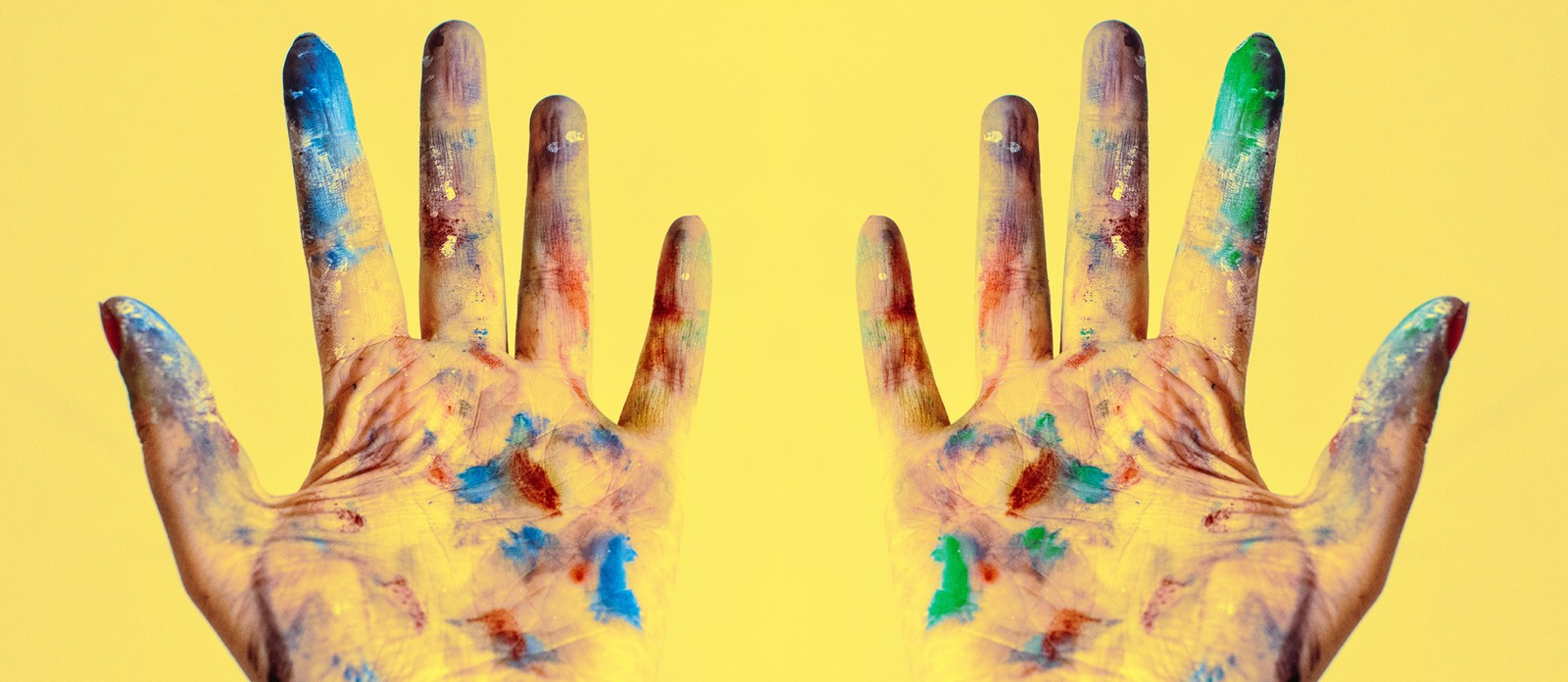 Tyrian, a dye highly prized by the Romans, was which color?