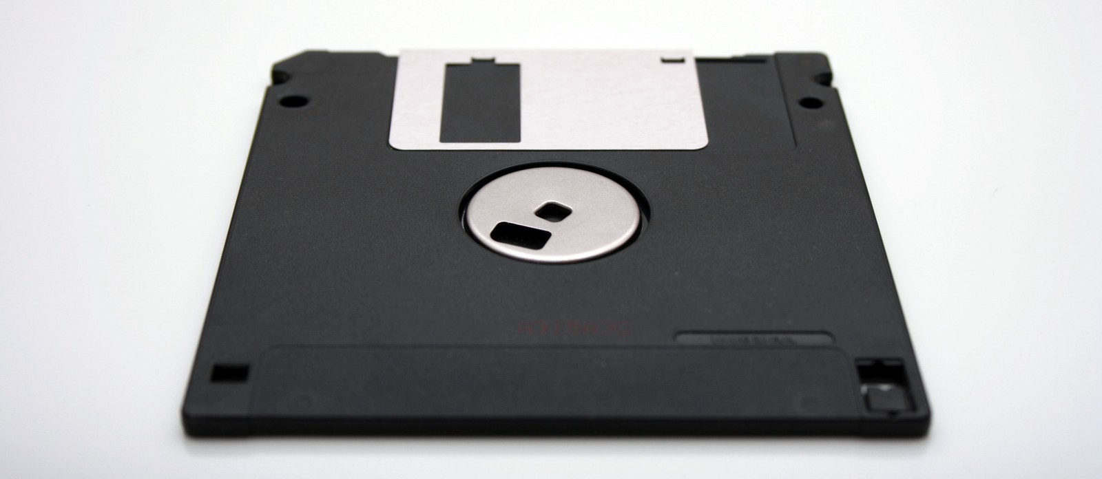 Which company introduced floppy disks in 1971?